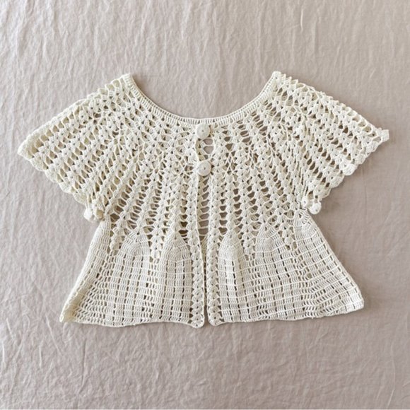 Vintage Tops - Vintage 70s crochet open knit cream short sleeve blouse